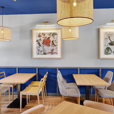 Ξενοδοχείο Girona 2