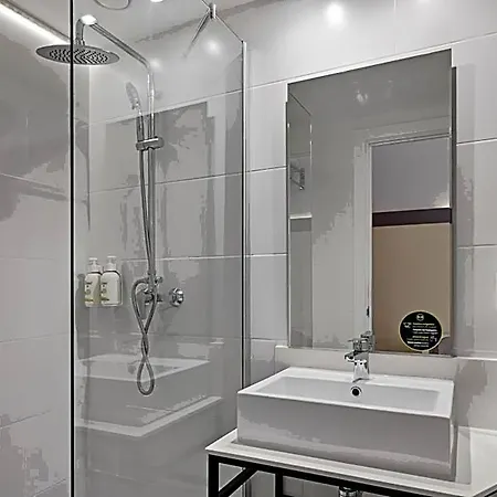 Hotell Girona 2 2*