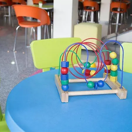 Ξενοδοχείο Girona 2 2*