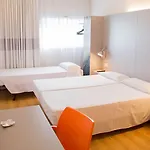 Girona 2 Hotel